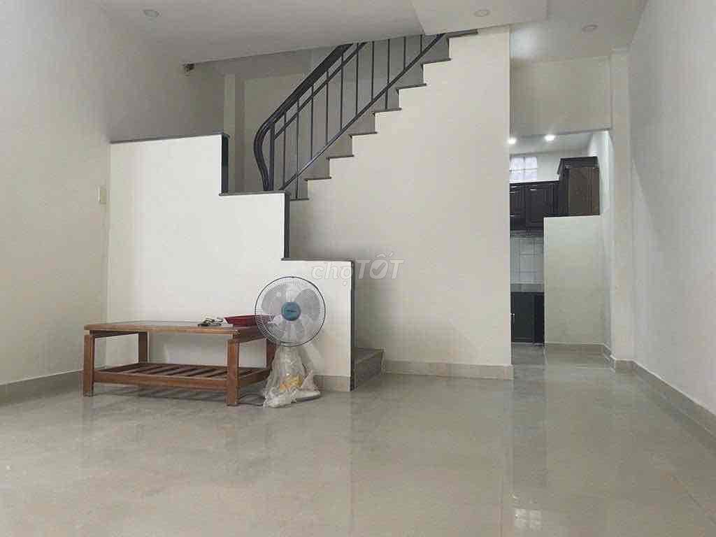 Nhà Mới thông thoáng, 1 Trệt 1 Lầu - Nguyễn Đình Chiểu Q.3