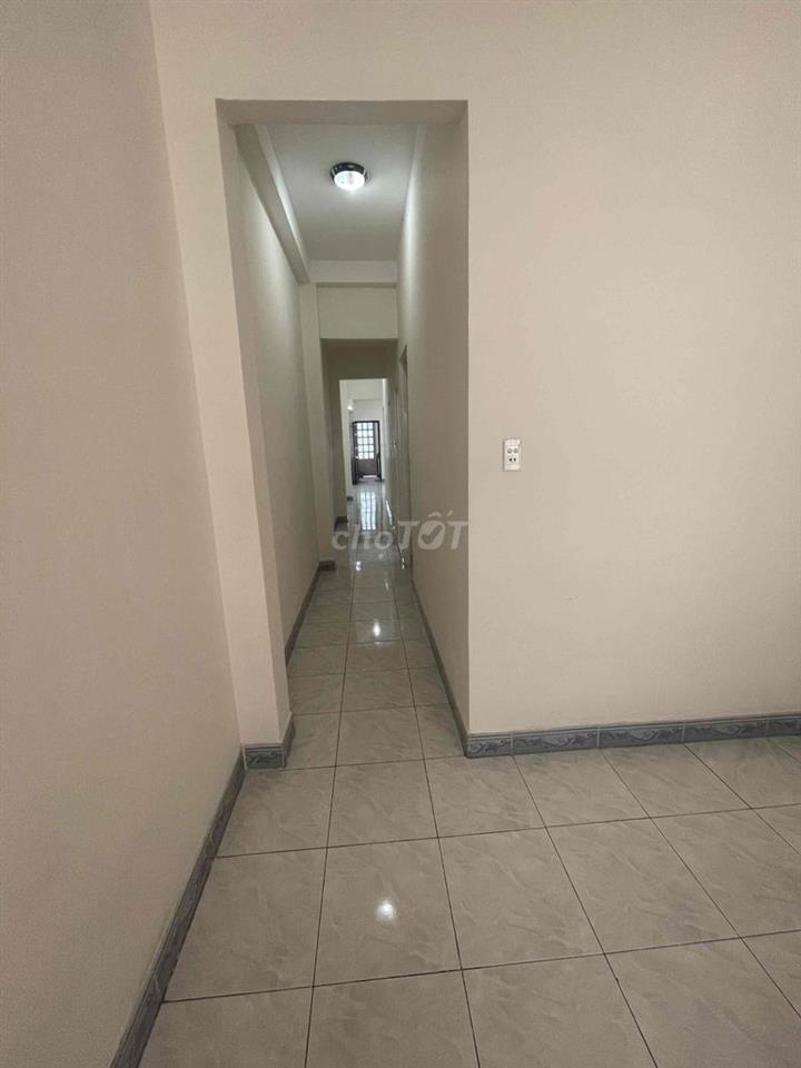 Cho thuê nguyên Lầu 1 Mới -  DT sàn 110m2 - Lối đi riêng, hẻm xe tải