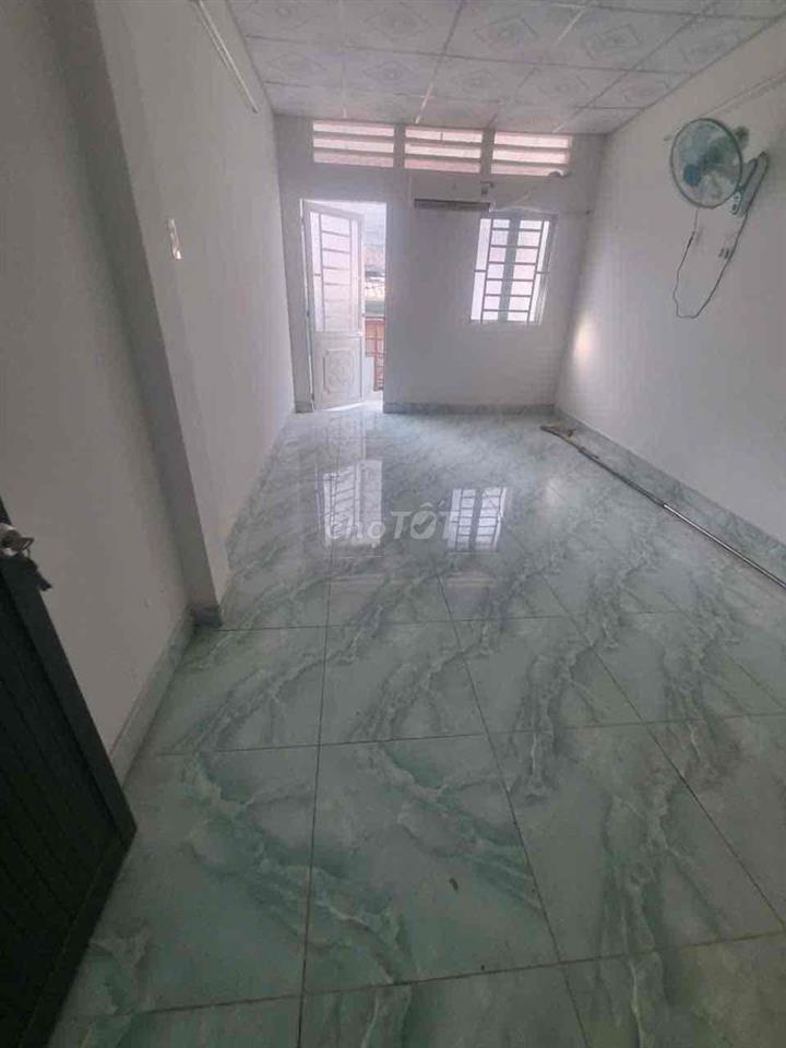 Nhà Mới 1 trệt 1 lửng 1 lầu, 2PN 3VS - ngay Cầu Kiệu Q3