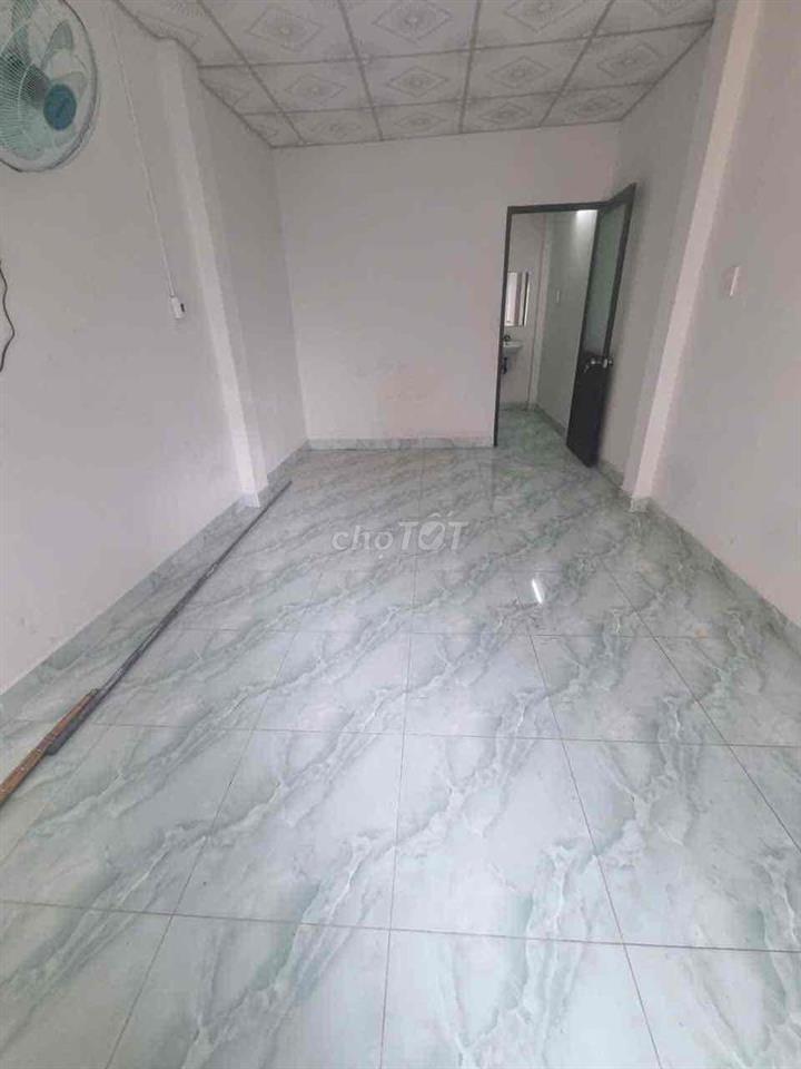Nhà Mới 1 trệt 1 lửng 1 lầu, 2PN 3VS - ngay Cầu Kiệu Q3