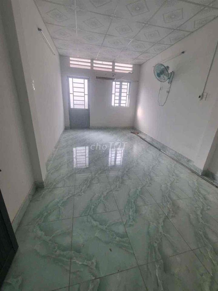 Nhà Mới 1 trệt 1 lửng 1 lầu, 2PN 3VS - ngay Cầu Kiệu Q3
