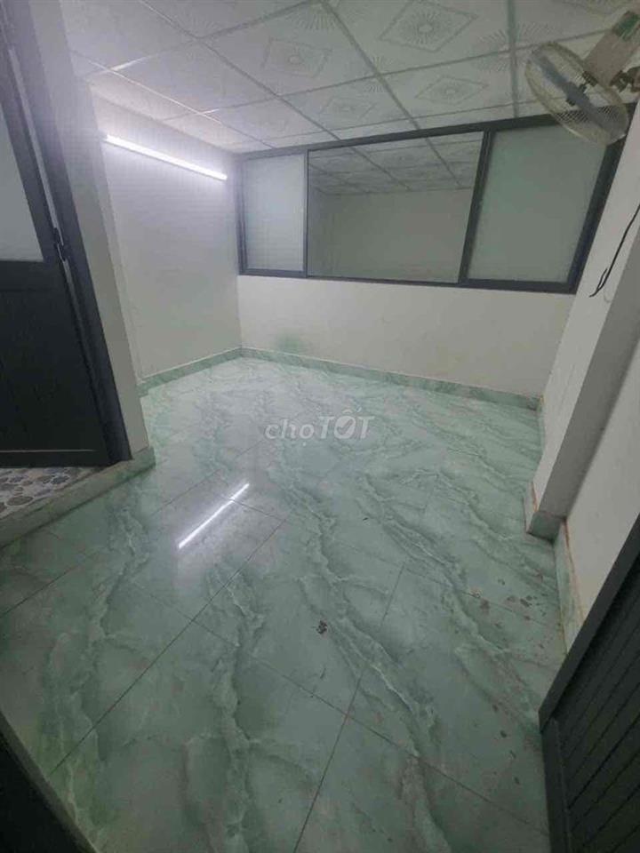 Nhà Mới 1 trệt 1 lửng 1 lầu, 2PN 3VS - ngay Cầu Kiệu Q3