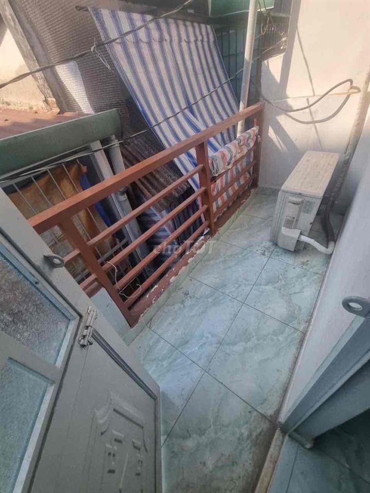 Nhà Mới 1 trệt 1 lửng 1 lầu, 2PN 3VS - ngay Cầu Kiệu Q3