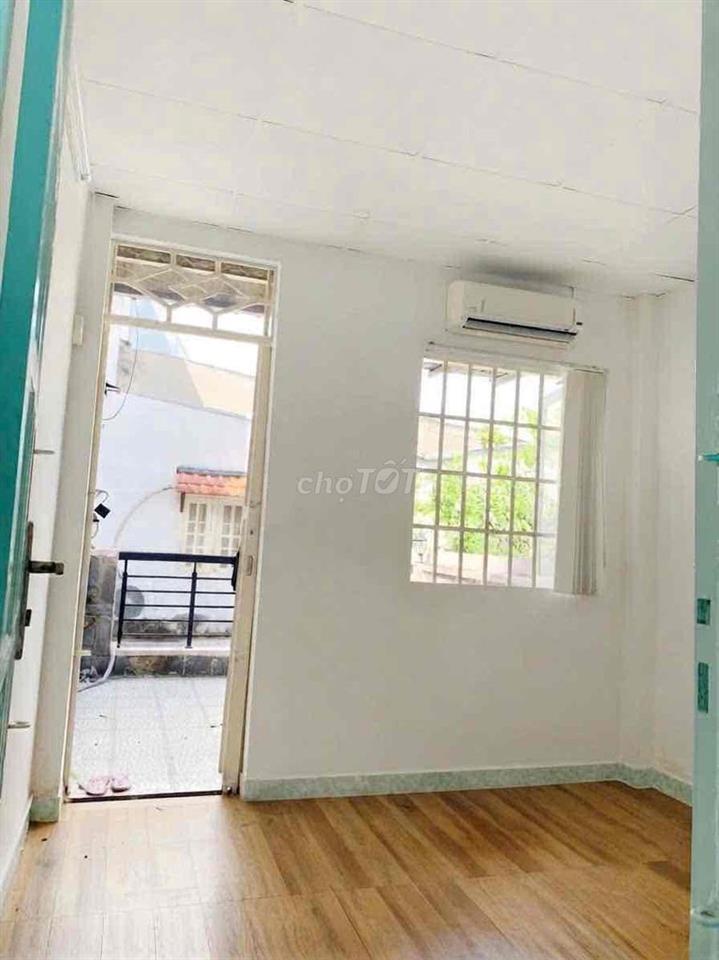 Cho thuê nhà Trệt 2 Lầu, có nội thất - Đỗ Tấn Phong PN