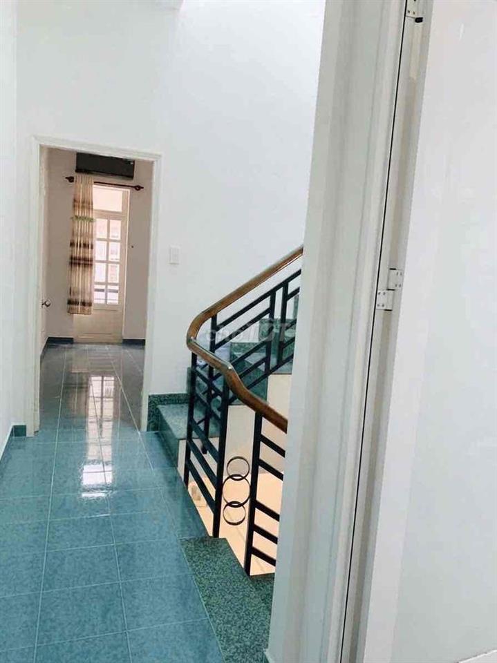 Cho thuê nhà Trệt 2 Lầu, có nội thất - Đỗ Tấn Phong PN