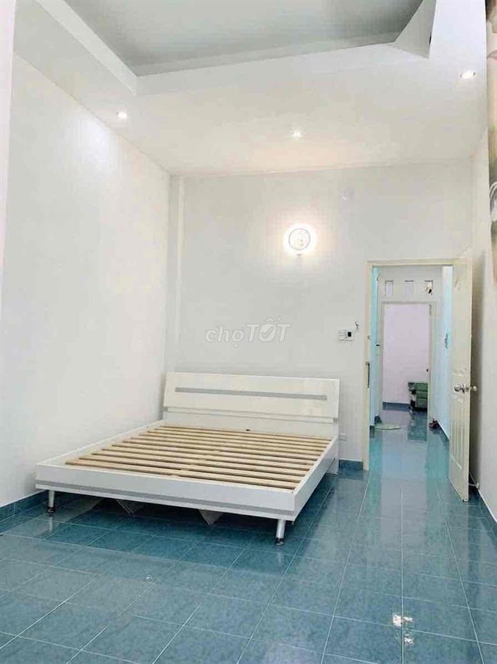 Cho thuê nhà Trệt 2 Lầu, có nội thất - Đỗ Tấn Phong PN