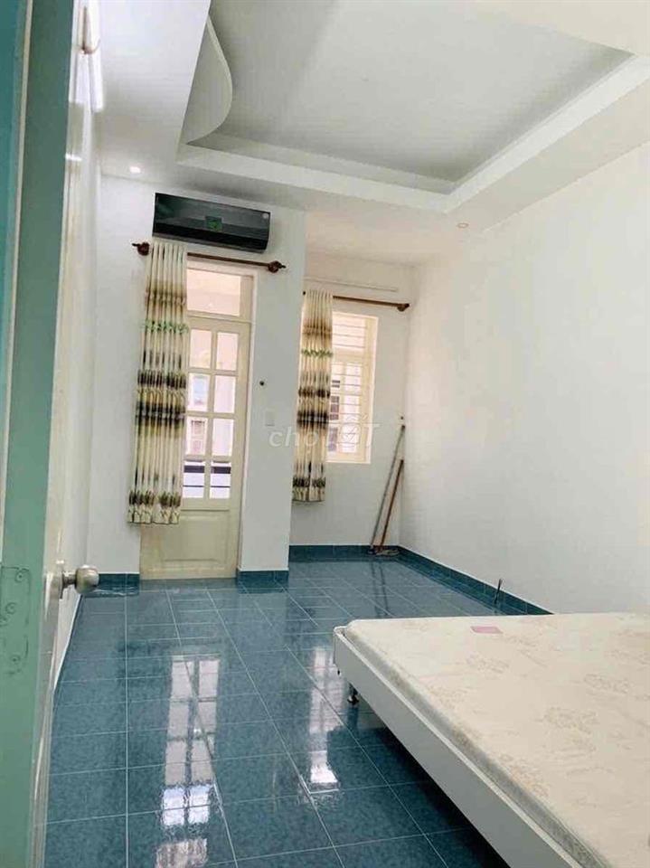 Cho thuê nhà Trệt 2 Lầu, có nội thất - Đỗ Tấn Phong PN