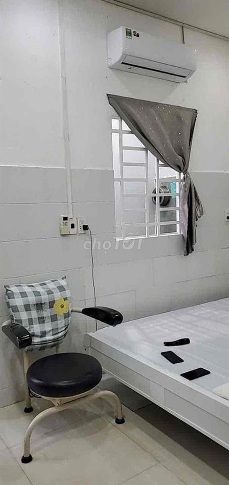 Phòng trọ có ban công, đầy đủ nội thất - Bình Quới P28 BT