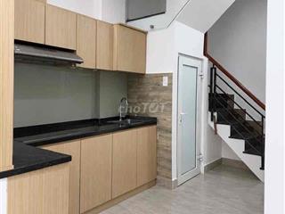 Cho thuê nhà Hẻm xe hơi - 1 trệt 2 lầu sân thượng, Quận 3