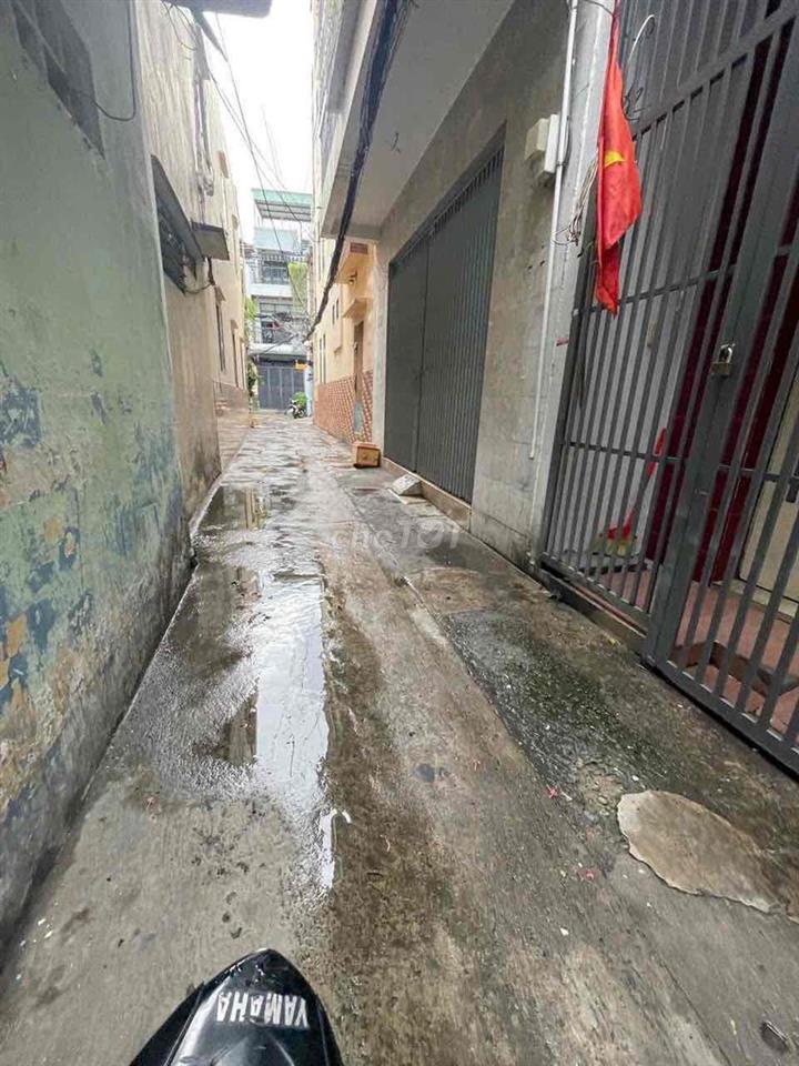 nhà thuê 1 trệt 1 lầu - đường Nguyễn Trọng Tuyển, Phú Nhuận