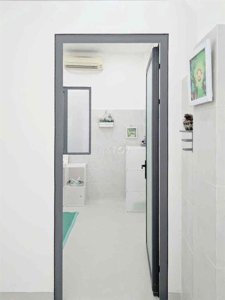 Cho thuê nhà Mới Đẹp Phú nhuận, nhà 1 trệt 1 lầu + gác, sân thượng