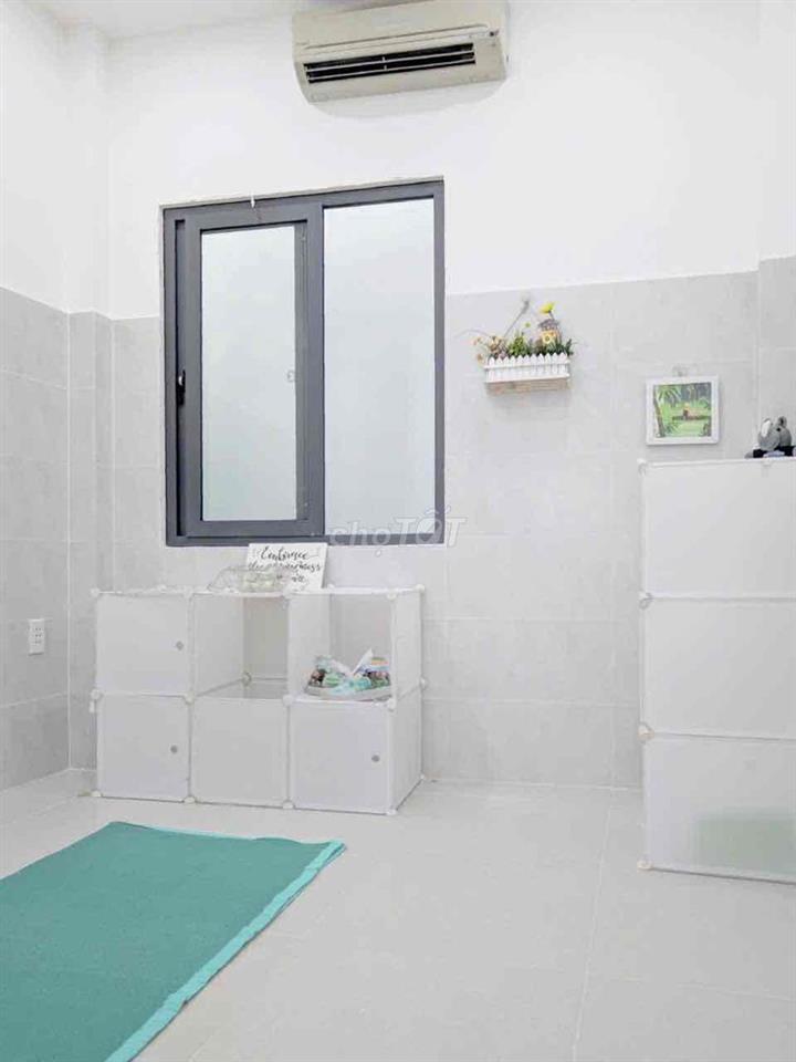Cho thuê nhà Mới Đẹp Phú nhuận, nhà 1 trệt 1 lầu + gác, sân thượng