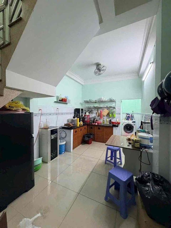 Cho thuê nhà mặt tiền đường Ngô Thời Nhiệm PN - nhà 1 trệt 2 lầu