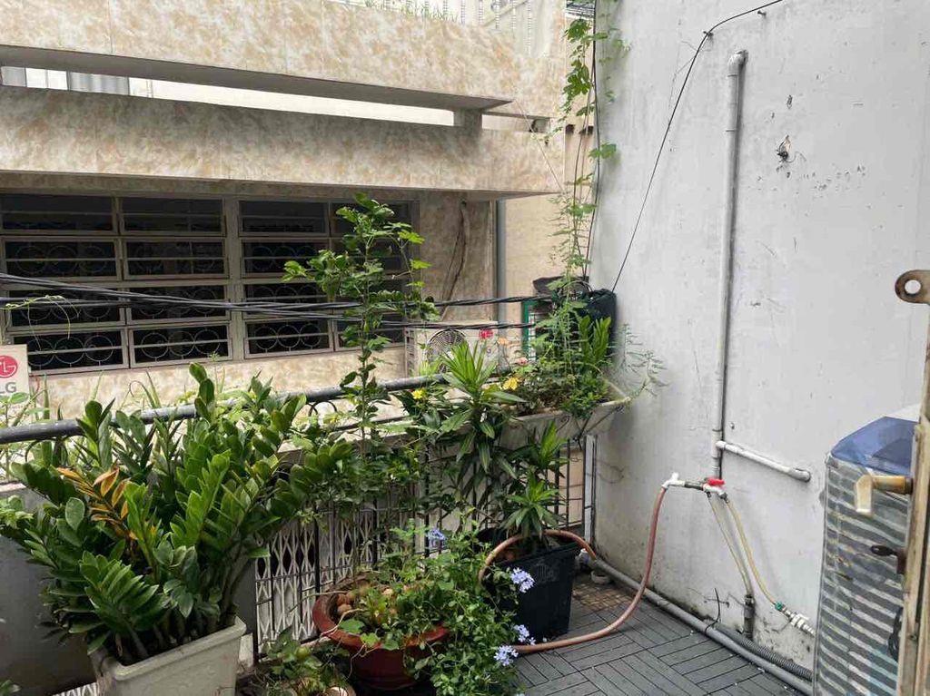 Cho thuê nguyên lầu 1 thông thoáng, DT 4 x15m,  Phú Nhuận