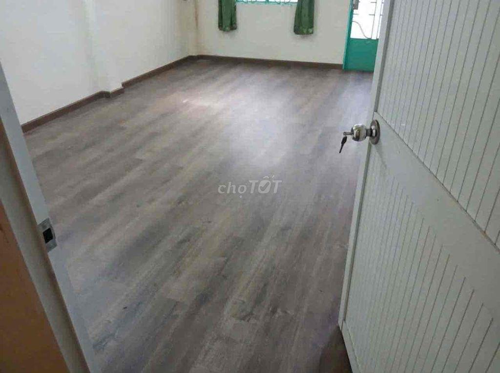 Cho thuê nhà 1 trệt 1 lầu - Trường Sa P13 Phú Nhuận