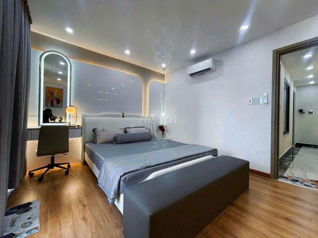 Cho thuê gấp nhà MT 10A Đặng Thuỳ Trâm, Phường 13, Quận Bình Thạnh.