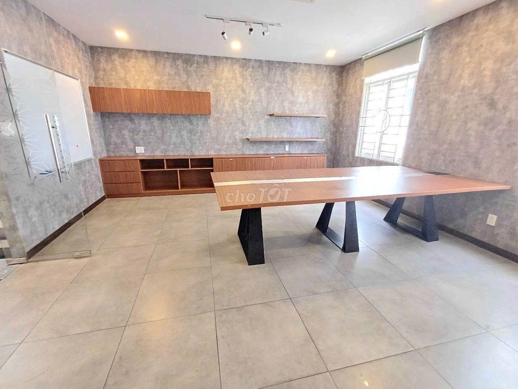 Cho thuê gấp nhà MT 10A Đặng Thuỳ Trâm, Phường 13, Quận Bình Thạnh.