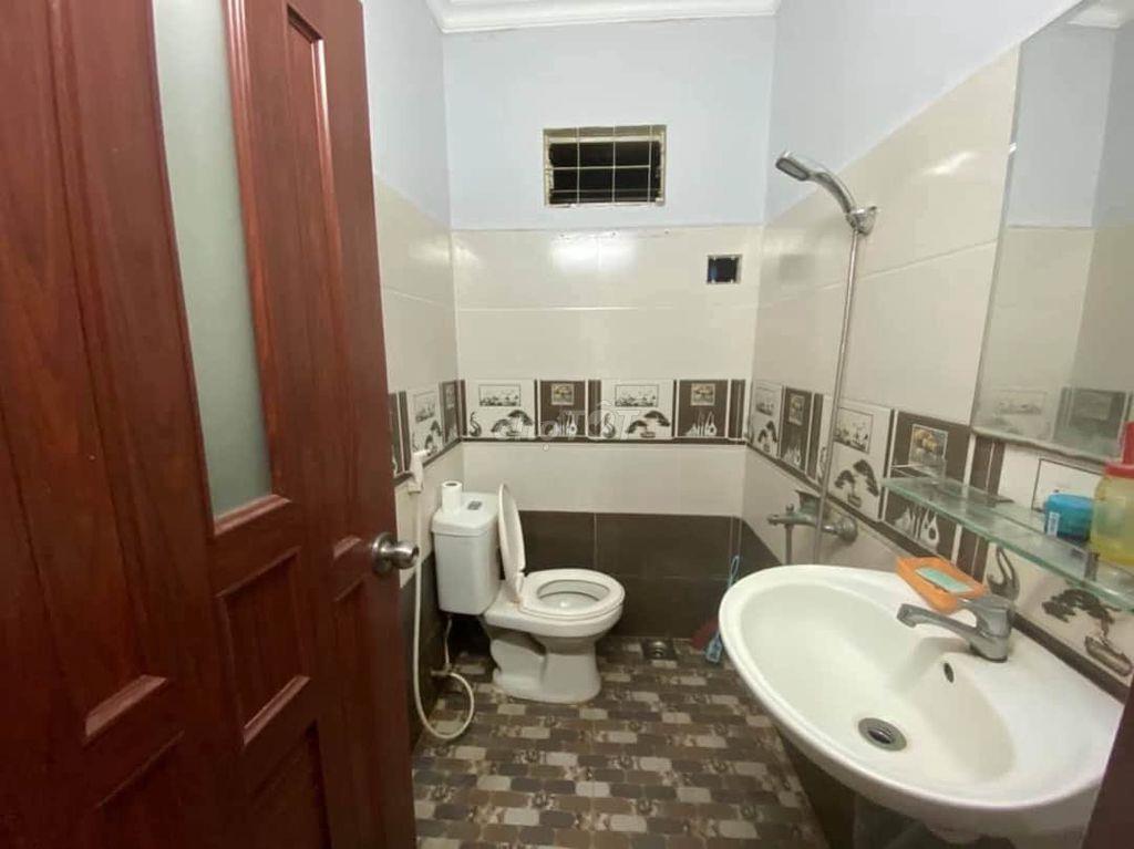 Cho thuê nhà HXH 301/3B Phan Xích Long, Phường 2, Q.Phú Nhuận