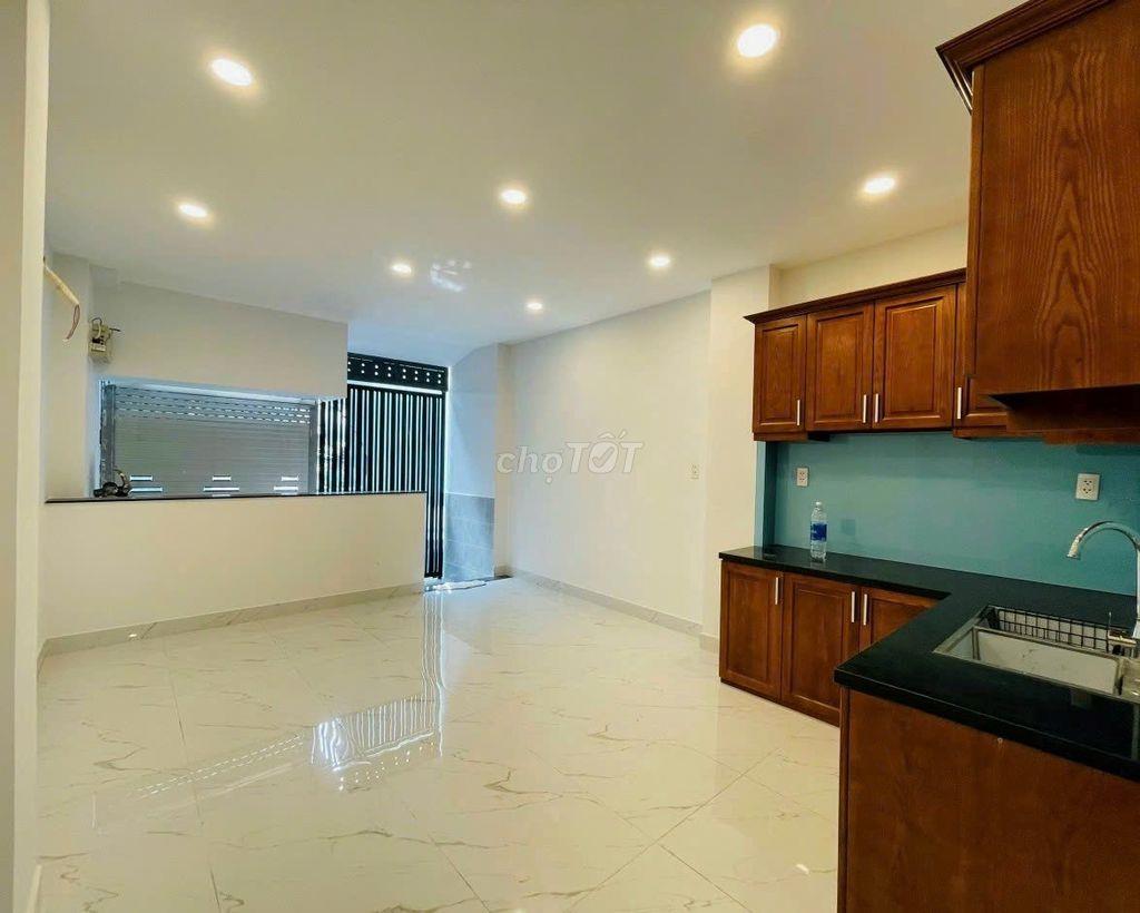 Cho thuê gấp nhà góc 2MT 58B Nguyễn Minh Hoàng, P.12, Q.Tân Bình