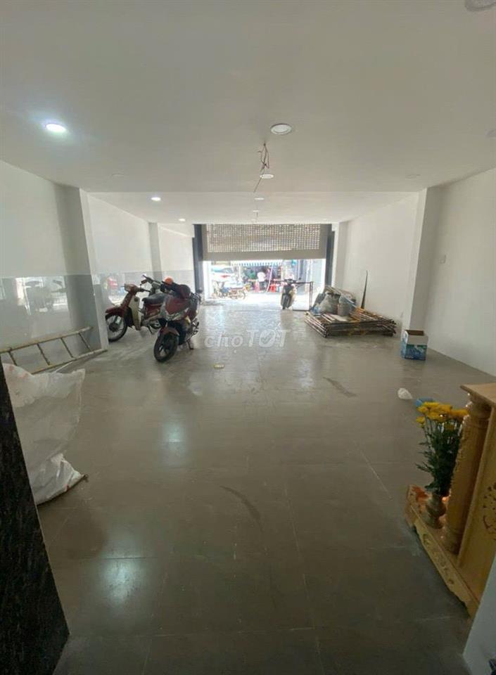 Cho thuê gấp nhà MT 343A Nguyễn Trọng Tuyển, Phường 2, Q. Tân Bình