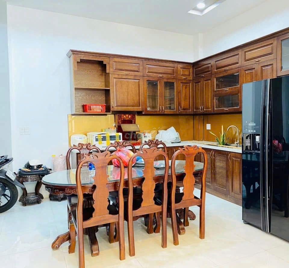 Cho thuê nhà HXH 247/6B Huỳnh Văn Bánh P.11 Q.Phú Nhuận