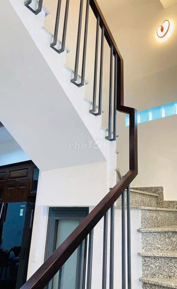 Cho thuê nhà HXH 247/6B Huỳnh Văn Bánh P.11 Q.Phú Nhuận