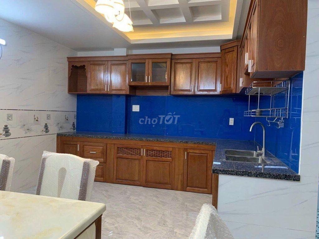 Cho thuê nhà 22B Bạch Đằng, Phường 2, Q.Tân Bình thông ra Trường Sơn.