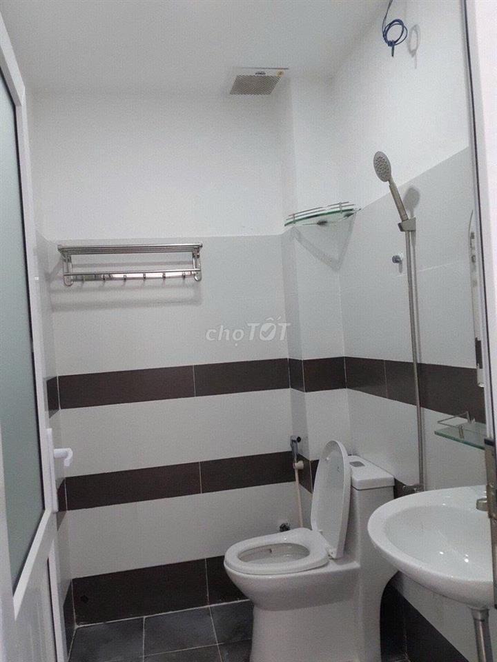 Cho thuê nhà HXH 176/2B Đặng Văn Ngữ  Phường 14, Q. Phú Nhuận. 