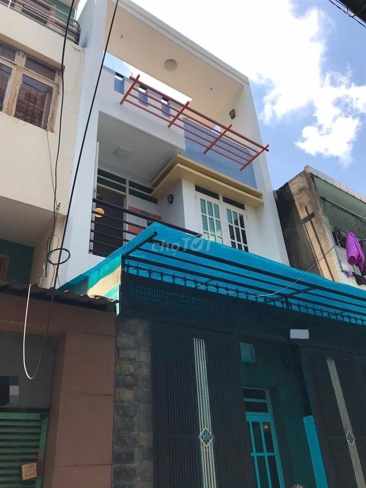 Cho thuê nhà nguyên căn MT 102 Bàu Cát 1, Phường 14, Quận Tân Bình. 