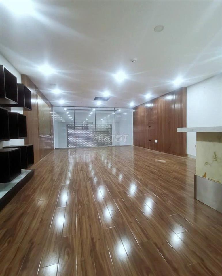 Cho thuê nhà nguyên căn MT 282A Phan Xích Long, Phường 2, Q. PN 