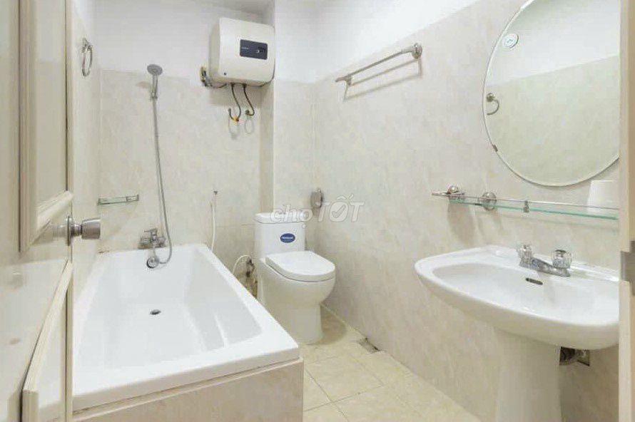 Cho thuê nhà nguyên căn MT 282A Phan Xích Long, Phường 2, Q. PN 