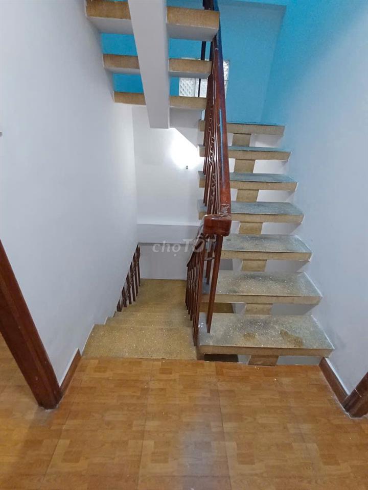 NHÀ GÓC HXH NGUYỄN KIỆM, PN, 75M2 | 4 TẦNG | 4PN CHỈ 75TR THƯƠNG LƯỢNG