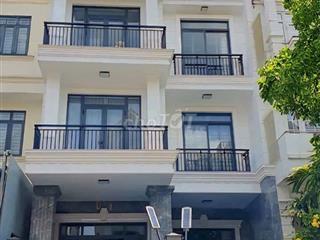 Cần cho thuê Biệt Thự MT Đ.Trần Bình Trọng P.5 Q.Bình Thạnh 