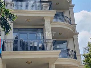 Cần cho thuê Villa mới đẹp HXH 338/2A Nguyễn Xí P.13 Q.Bình Thạnh