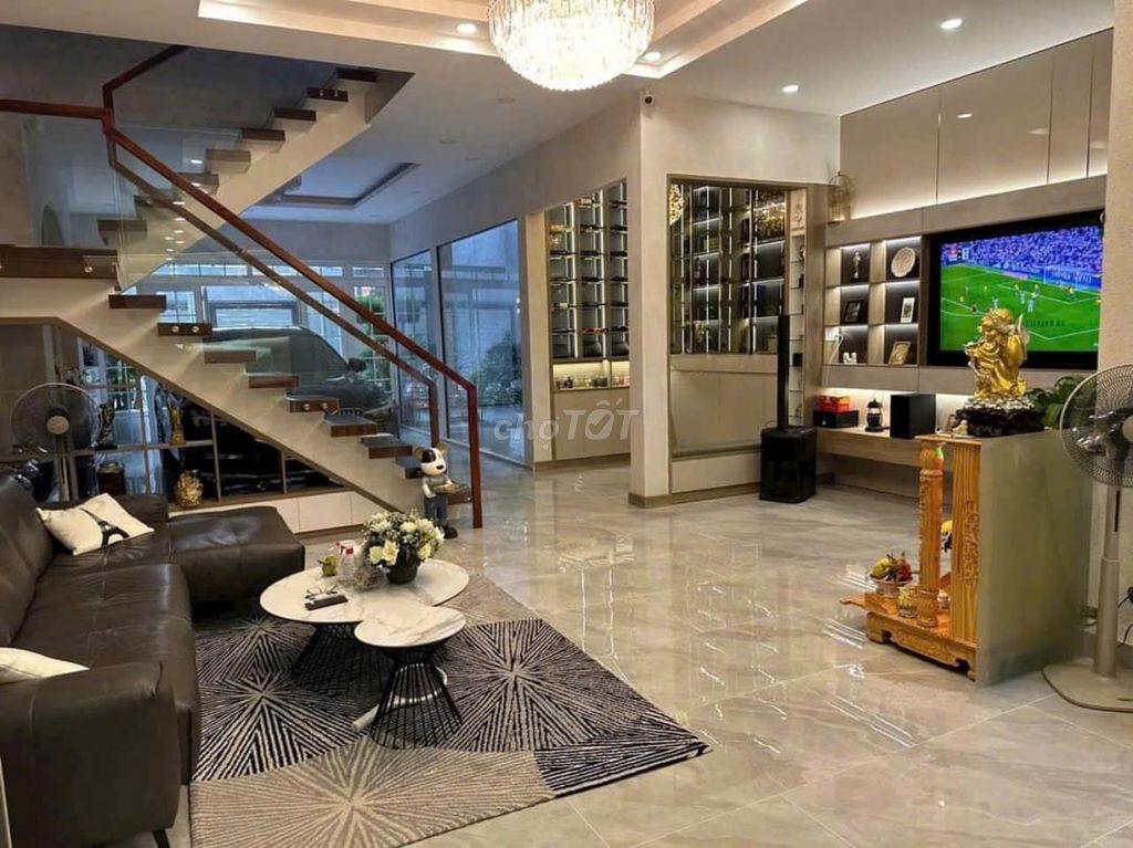 Cần cho thuê Villa mới đẹp HXH 338/2A Nguyễn Xí P.13 Q.Bình Thạnh