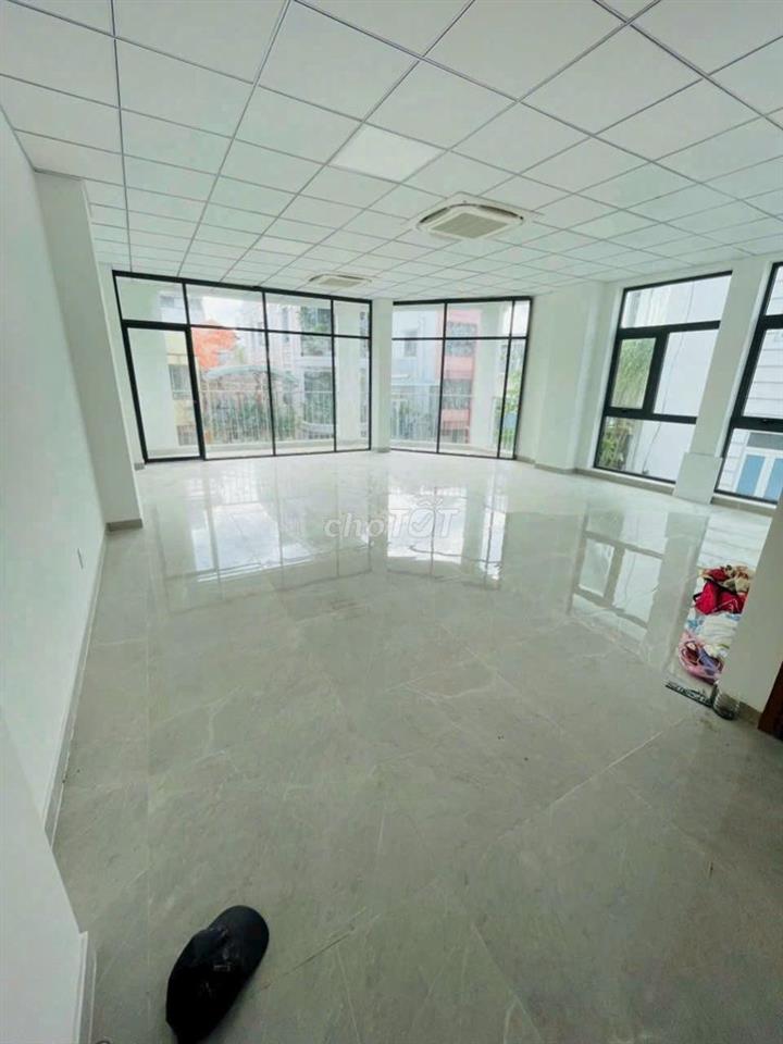 Cần cho thuê nhà góc 2MT kinh doanh Hoa Phượng P.2 Q.Phú Nhuận