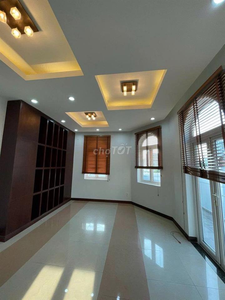 Cần cho thuê Biệt Thự HXT 111/3A Đặng Thùy Trâm P.13 Q.Bình Thạnh