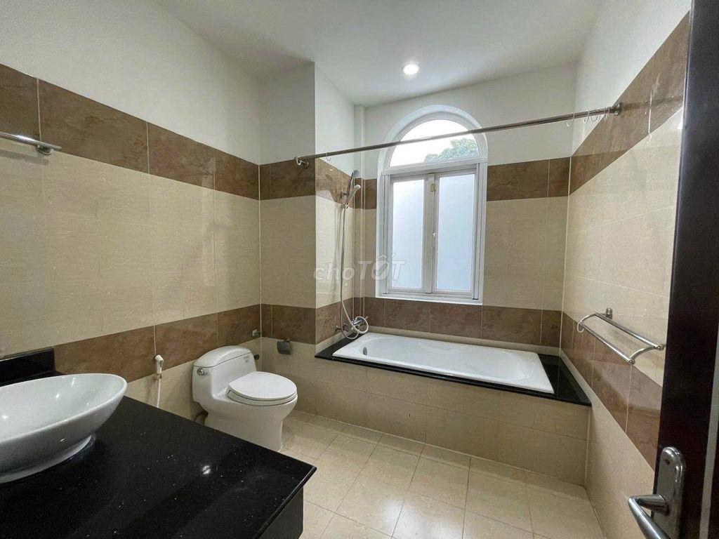Cần cho thuê Biệt Thự HXT 111/3A Đặng Thùy Trâm P.13 Q.Bình Thạnh
