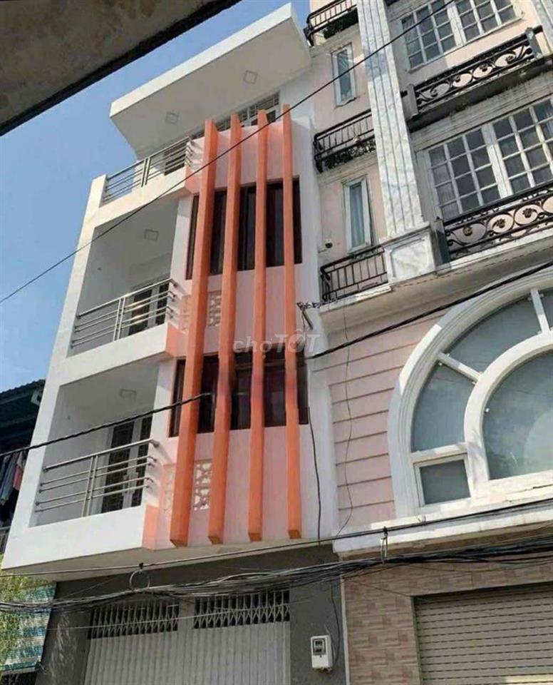 NHÀ MỚI, ÔTÔ có thể đậu trước cửa). 3pn, 3wc. BT 