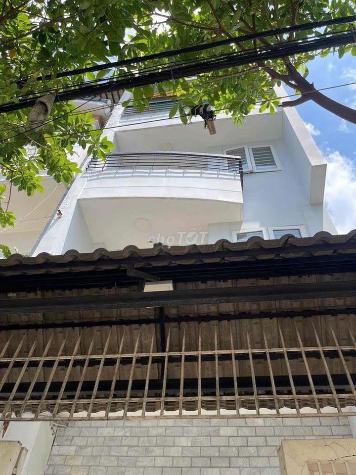 Nhà MẶT TIỀN, dtsd 324m2, 6pn Cho CHDV