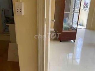 Chung cư lầu 2, 2pn, 2wc. 87m2. Điện nước giá nhà nước 