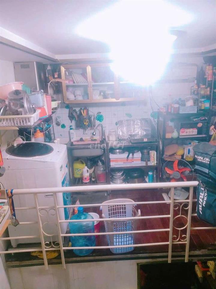 Nhà ĐẦY ĐỦ NỘI THẤT, 2PN Kín+1PN hở chỉ 7,9tr. Q1