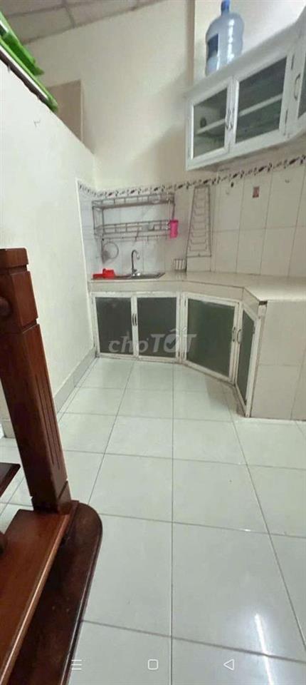 Nhà chỉ 5,5 triệu, 45m2, ngay QUẬN 10