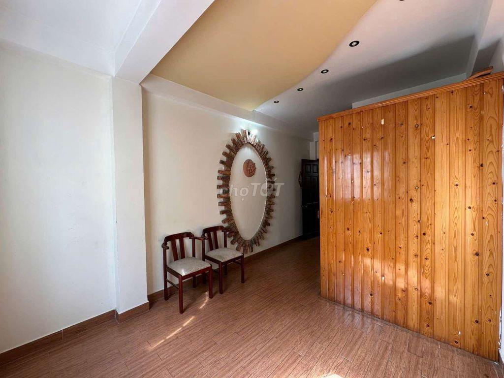 NHÀ 5PN, 5WC, DTSD: 250m2