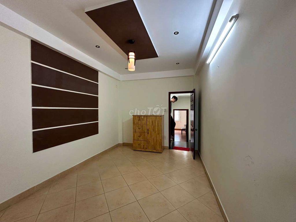 NHÀ 5PN, 5WC, DTSD: 250m2
