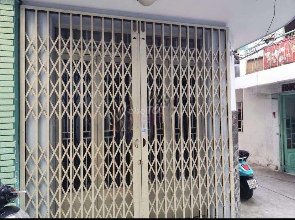 Nhà 3 tầng. 90m2. 2pn, 2wc. Q10 