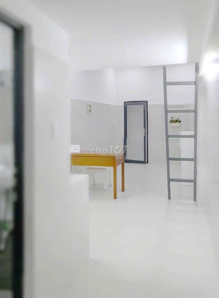 NHÀ, 2 PN, 2WC. DT SD 110m2. PHÚ NHUẬN 
