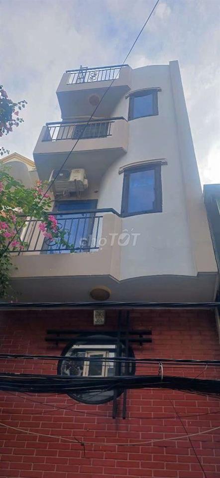 NHÀ 3PN, 3WC, SD 98m2, ngay Hàng xanh, BT 