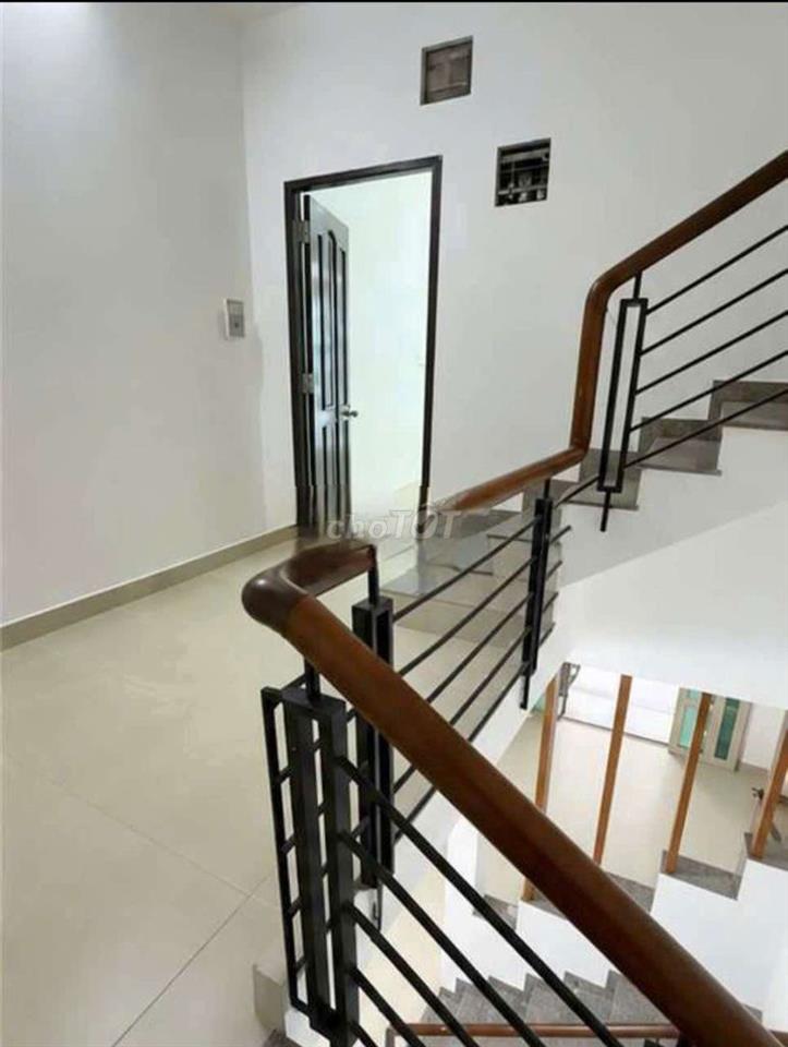 NHÀ HẺM Ô TÔ, MỚi, 2PN, 3WC. TÂN BÌNH 