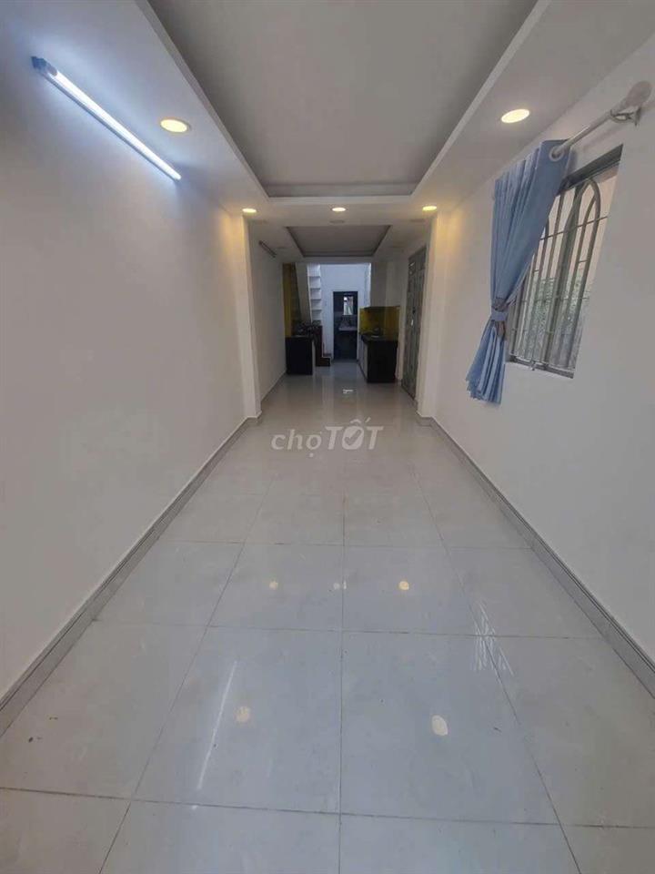 NHÀ 3PN, 3WC , 3 TẦNG SD 150M2. Q1